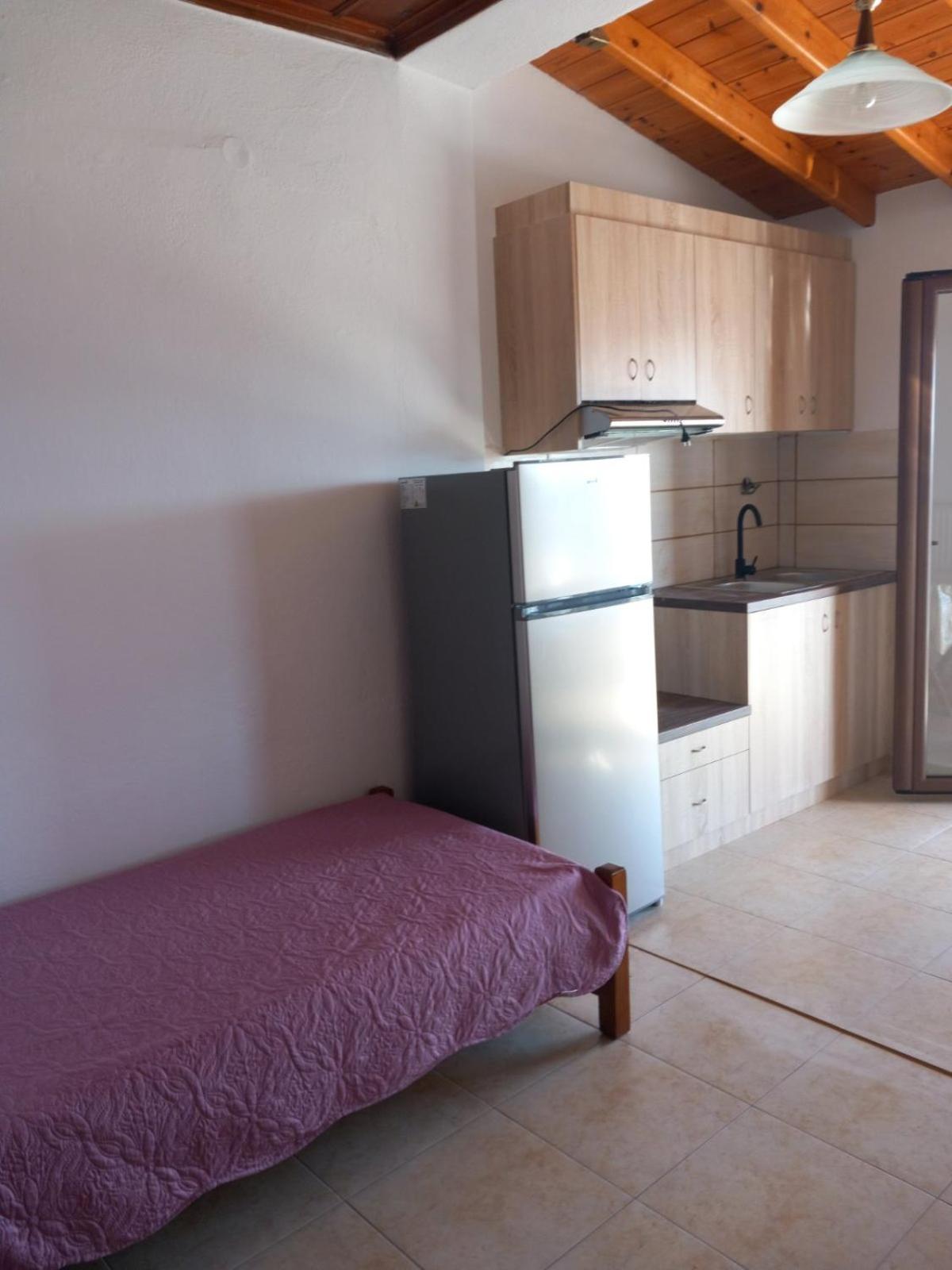העיירה סקיאתוס Katerinas Apartmens מראה חיצוני תמונה