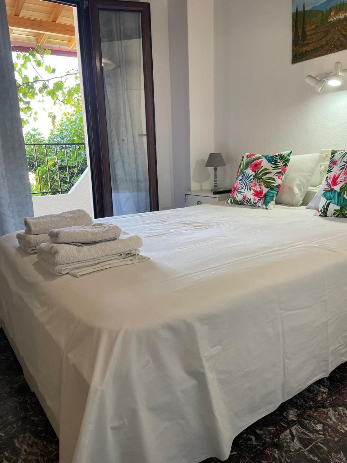 העיירה סקיאתוס Katerinas Apartmens מראה חיצוני תמונה
