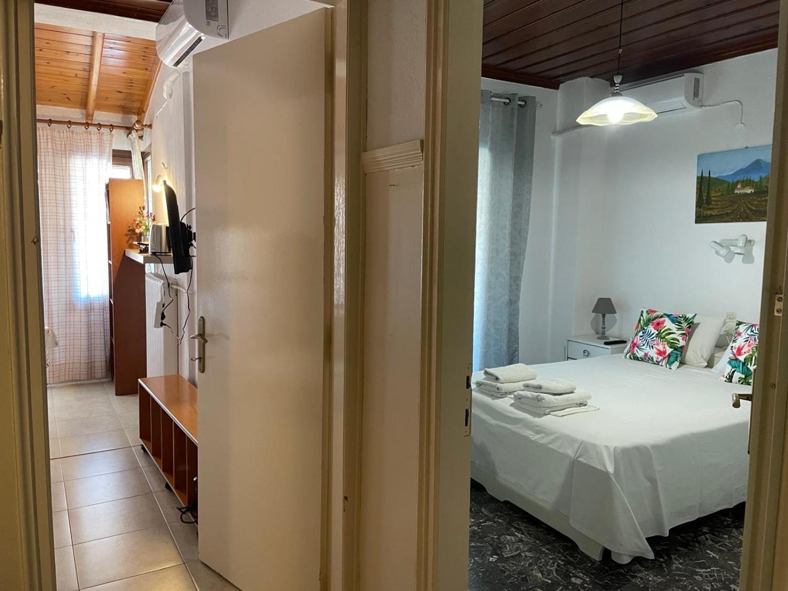 העיירה סקיאתוס Katerinas Apartmens מראה חיצוני תמונה
